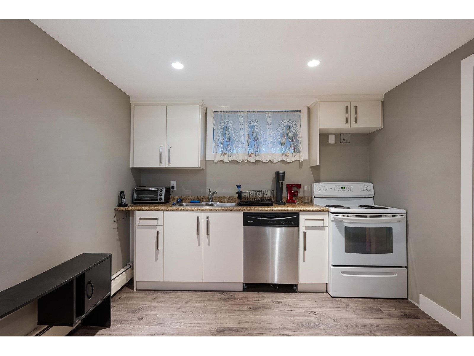 2889 ROYAL STREET, Abbotsford real estate listing R2953258