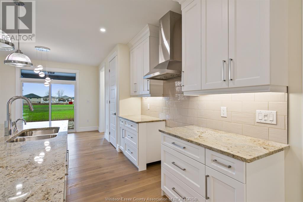 Photo 6 of 256 Delores, Essex ON