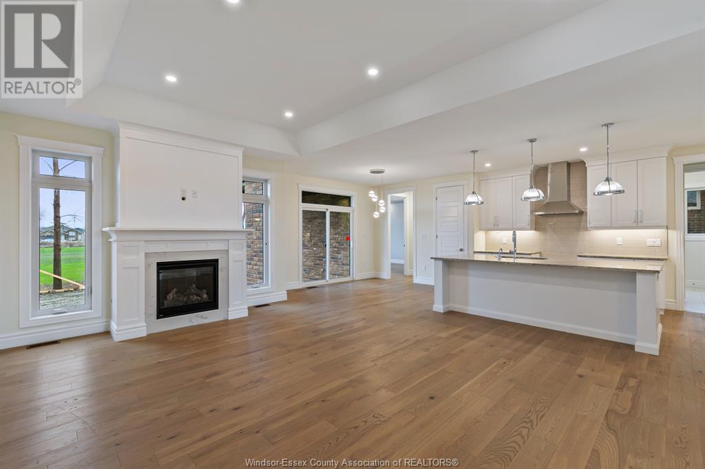Photo 7 of 256 Delores, Essex ON