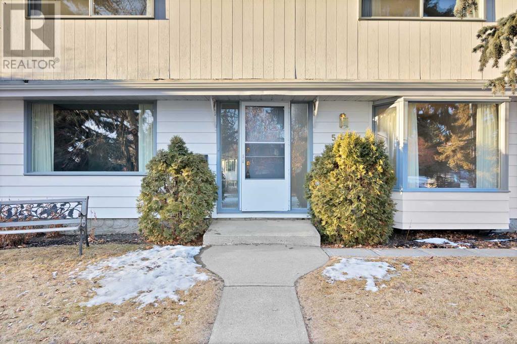 Single Family House for Sale in  Lodge Crescent SW Lakeview Calgary 