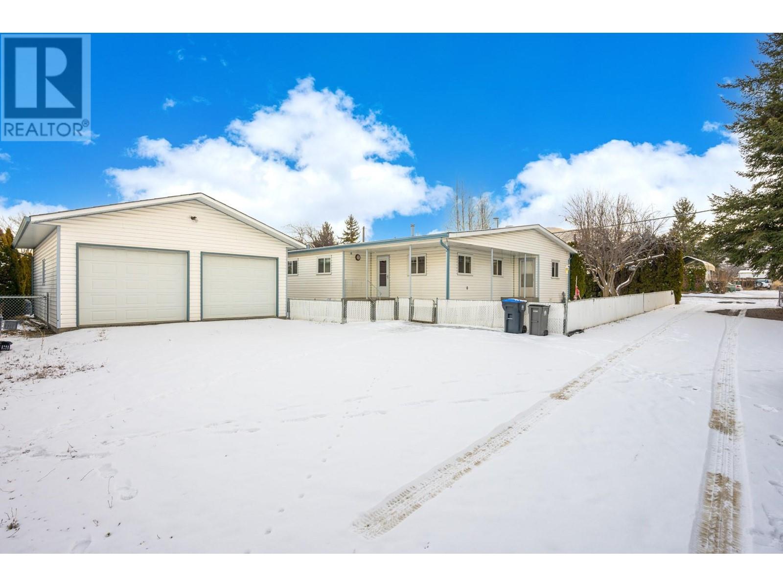 1590 Fir Avenue, Merritt