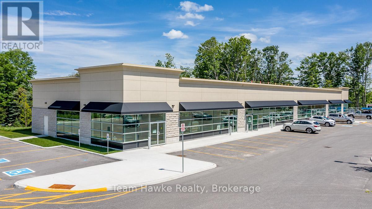 Photo 11 of 2 611 Prospect Boulevard, Midland ON