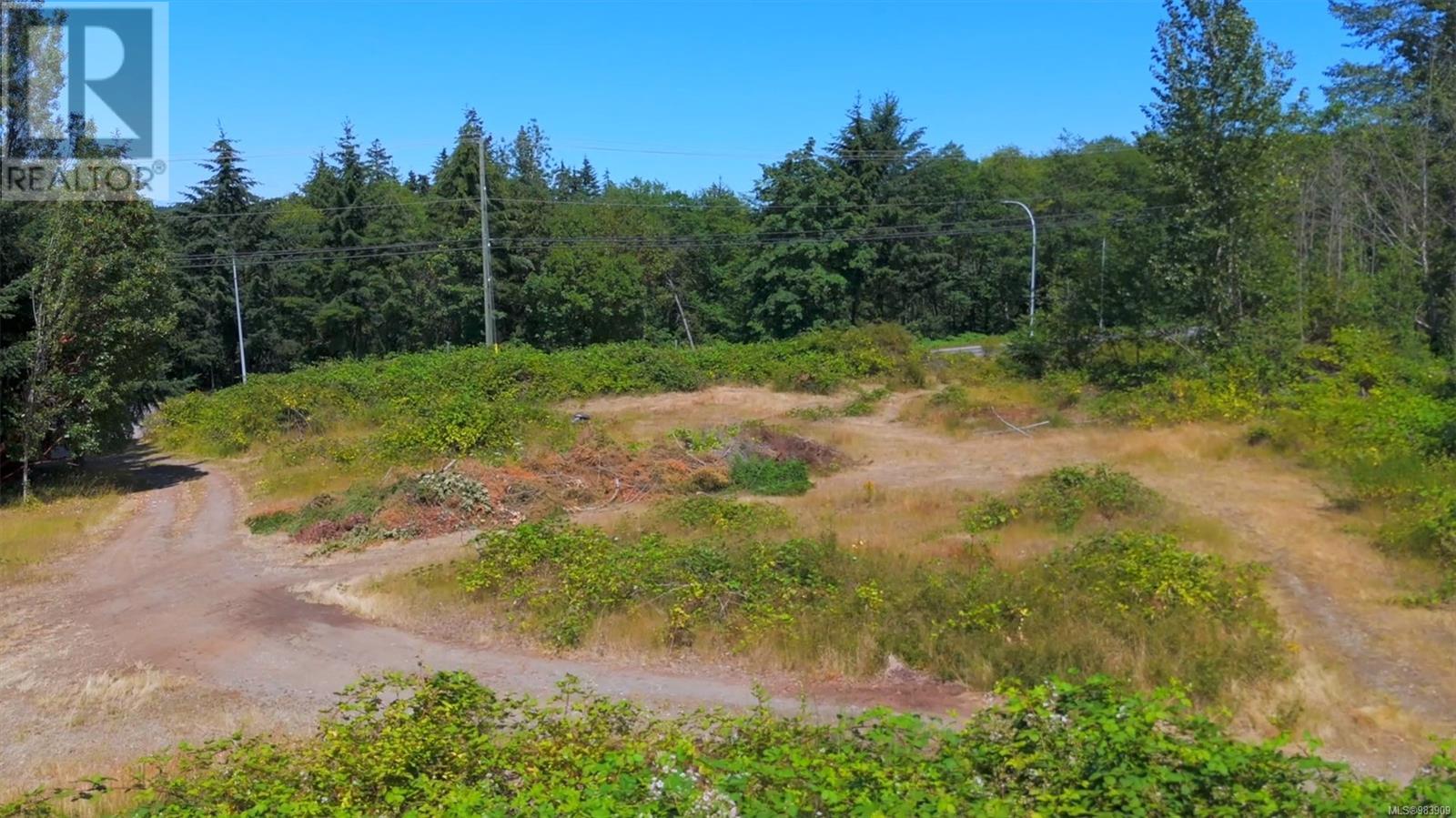 Photo 6 of 2433 Summerset Rd, Nanoose Bay BC