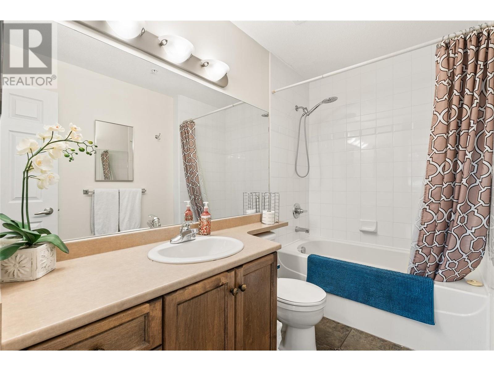 303 1128 Sunset Drive, Kelowna