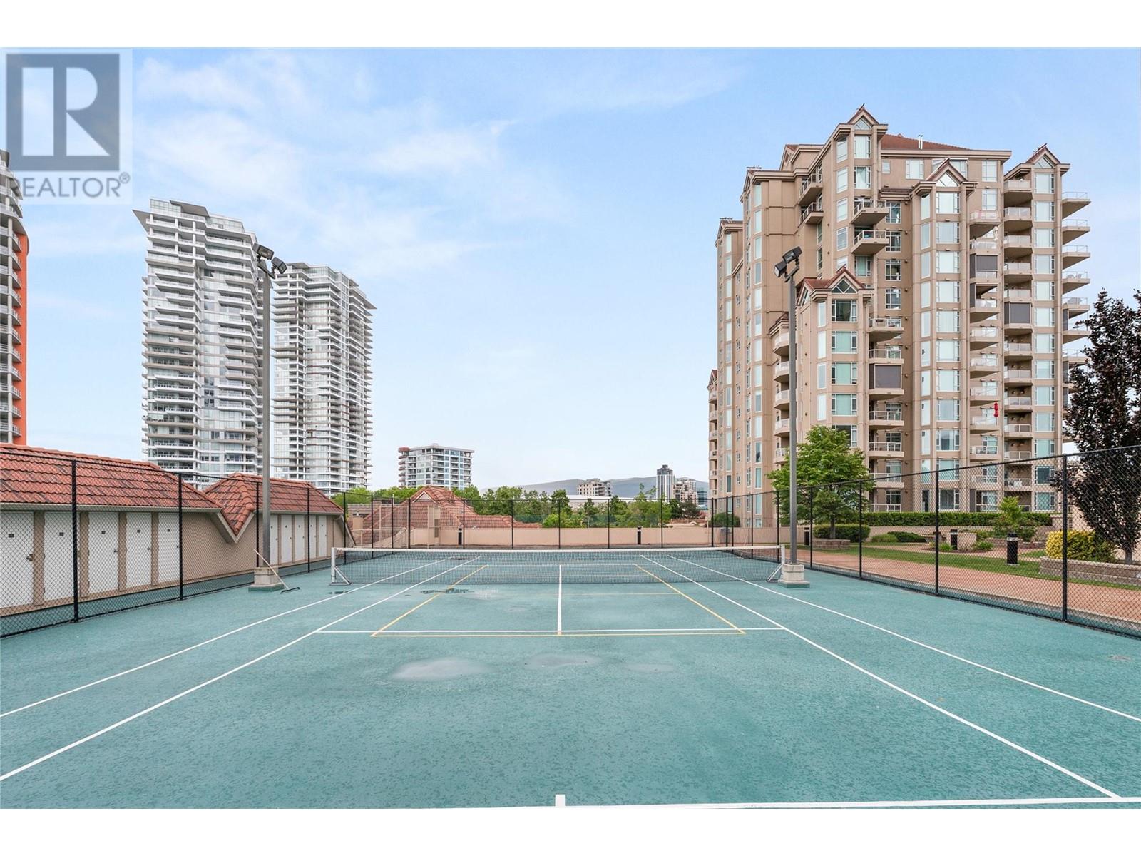 303 1128 Sunset Drive, Kelowna