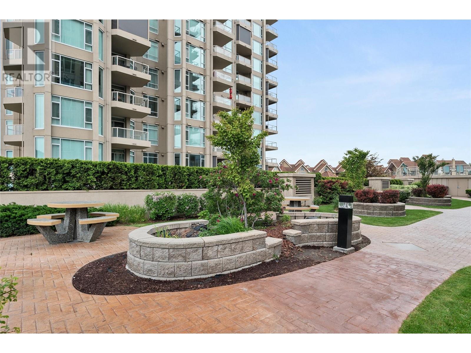 303 1128 Sunset Drive, Kelowna