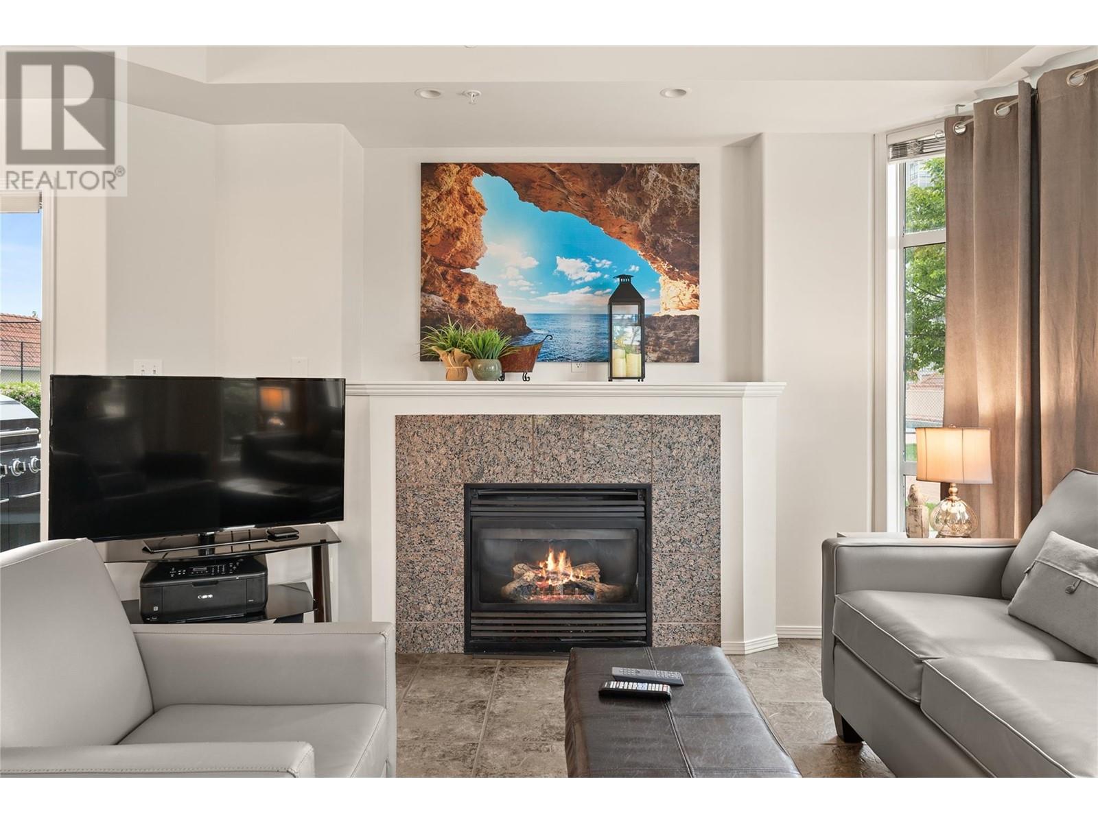 303 1128 Sunset Drive, Kelowna