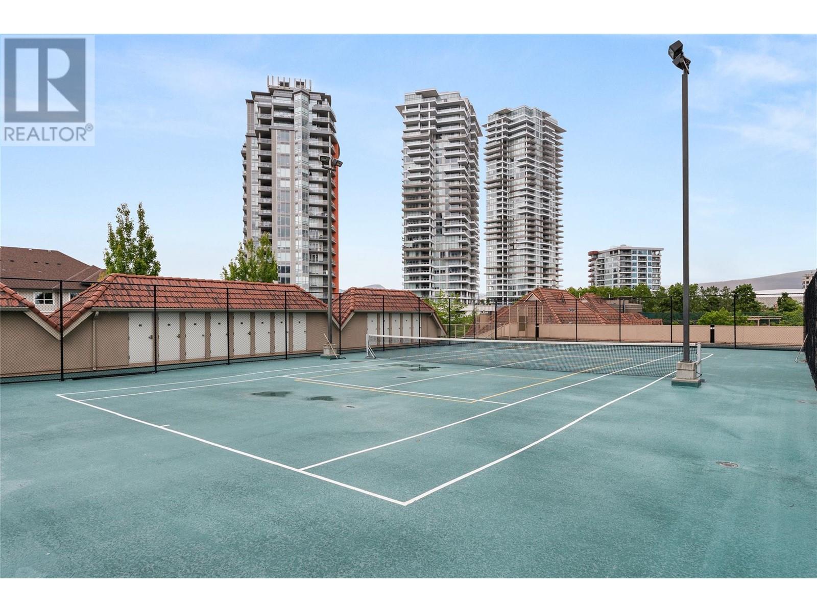 303 1128 Sunset Drive, Kelowna
