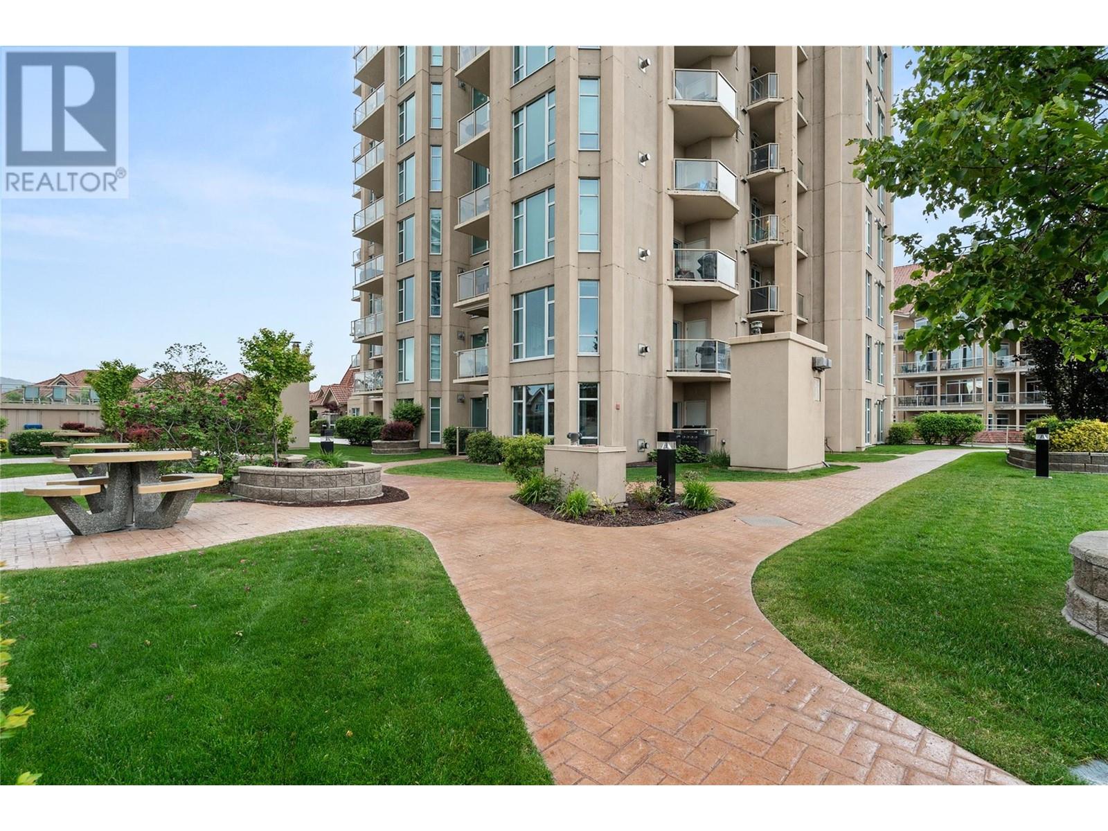 303 1128 Sunset Drive, Kelowna