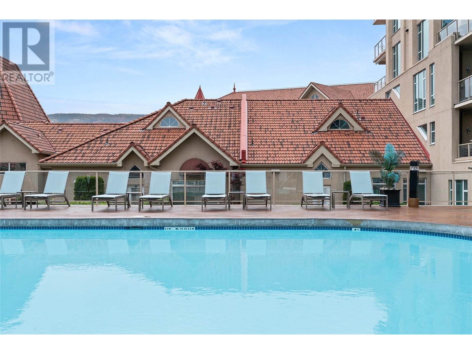 303 1128 Sunset Drive, Kelowna