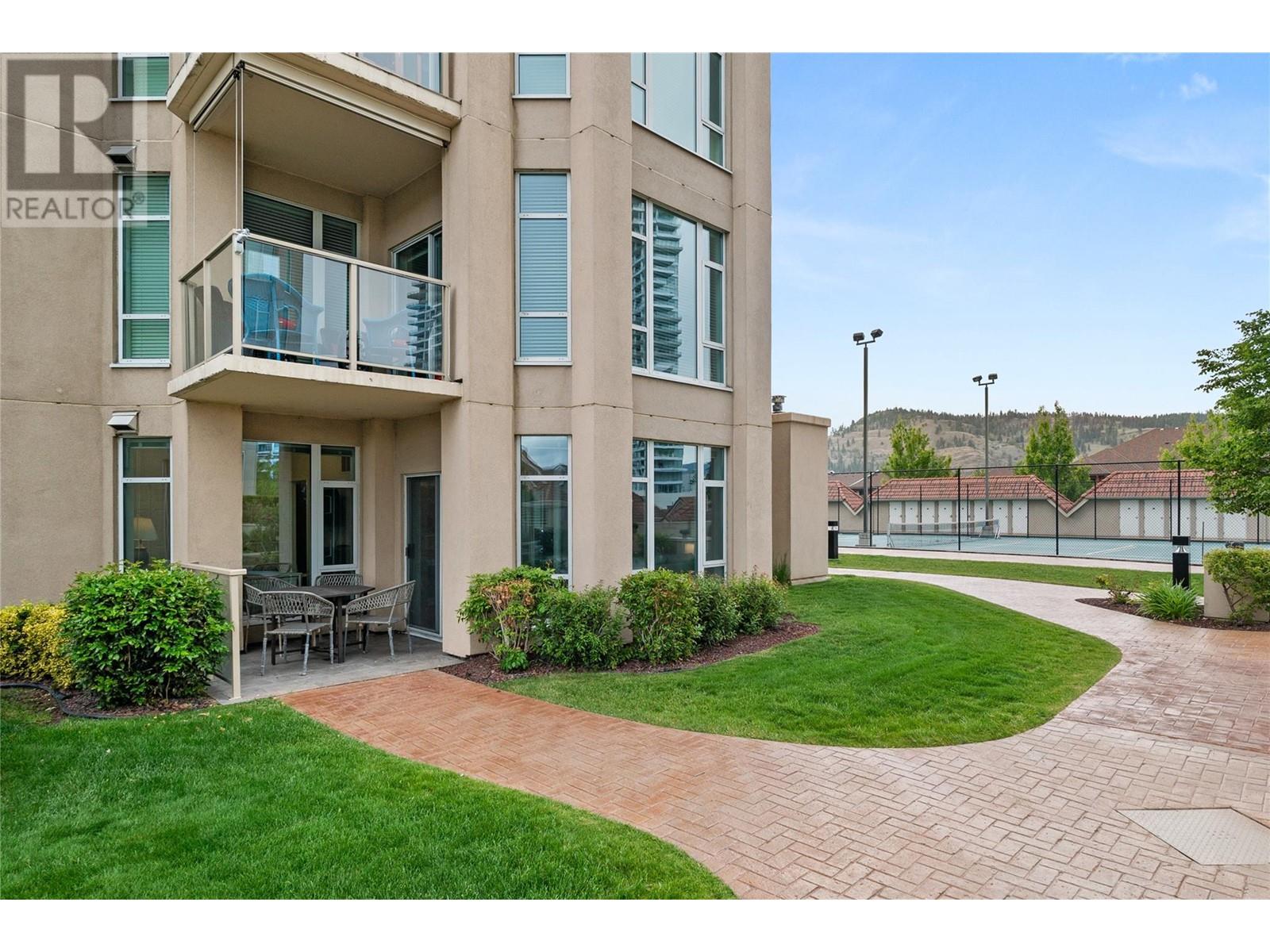 303 1128 Sunset Drive, Kelowna