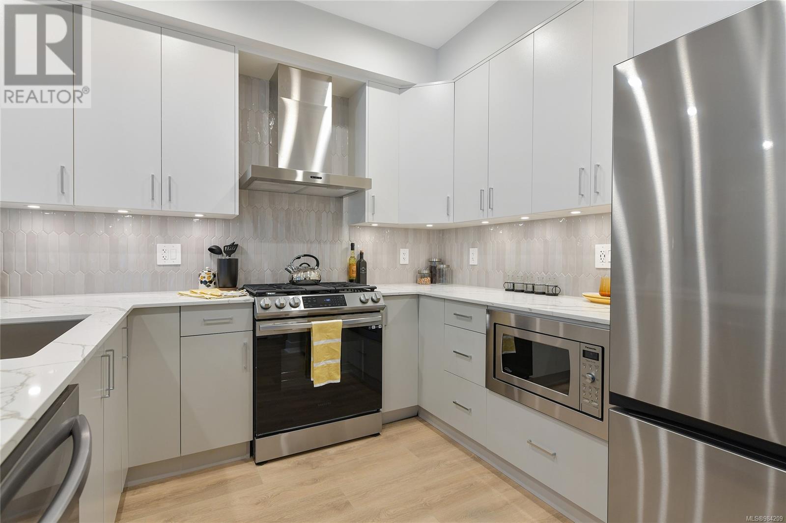 1459 Stella Lane, Langford real estate listing 984209