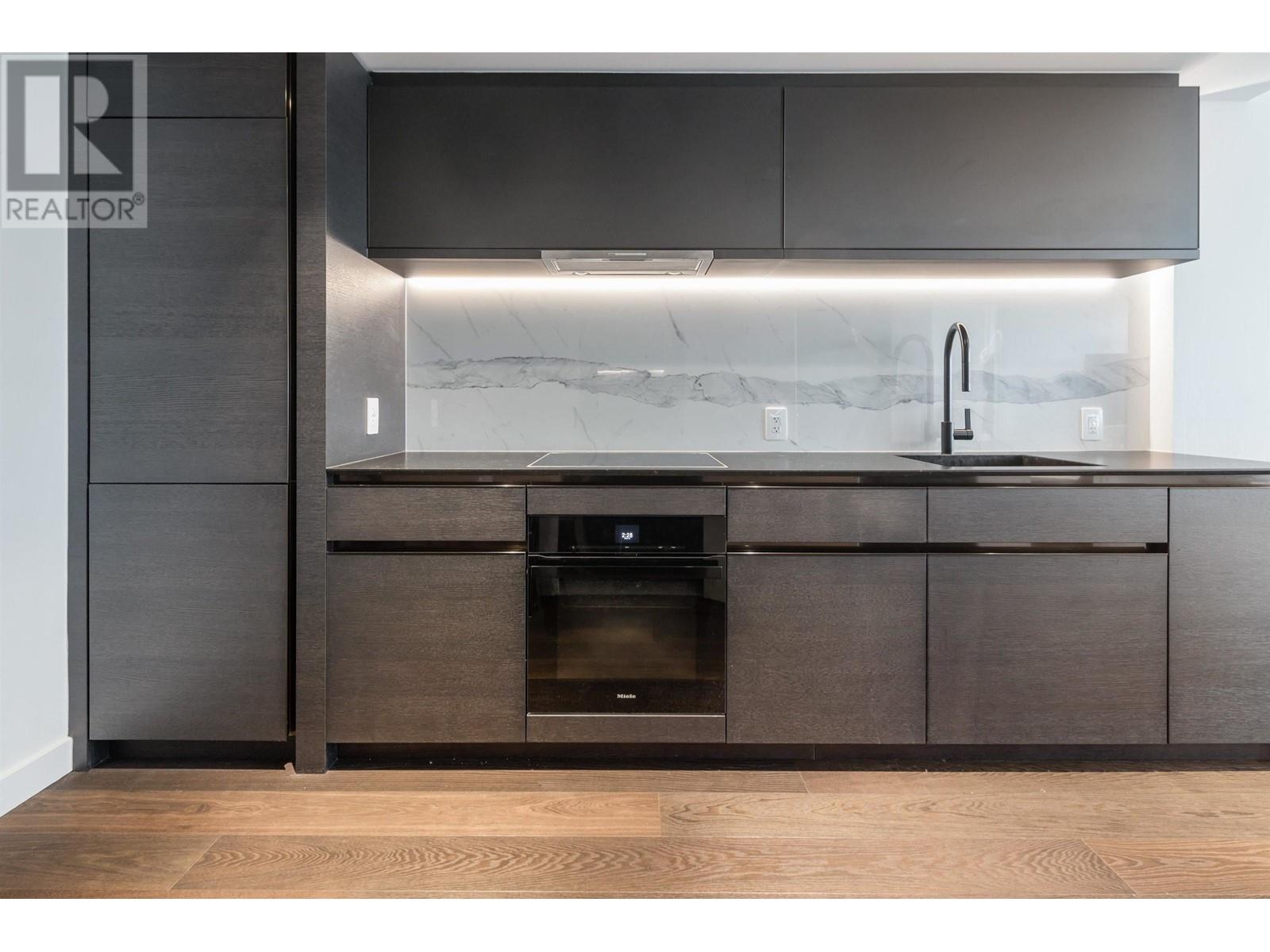 Photo 8 of 1706 620 Cardero Street, Vancouver BC