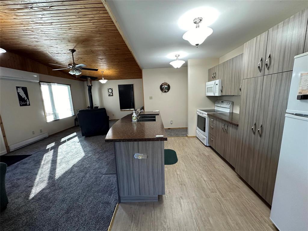 Photo 14 of 10 Reinhold Drive, Belair MB
