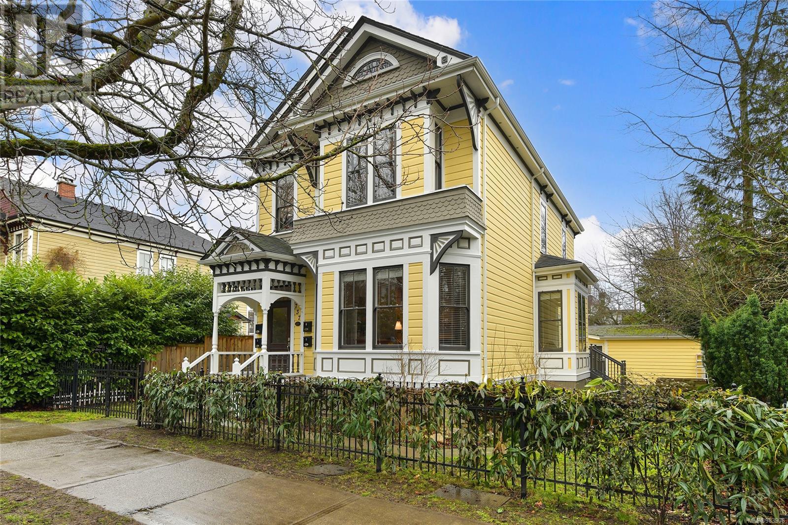 737 Vancouver Street, Victoria