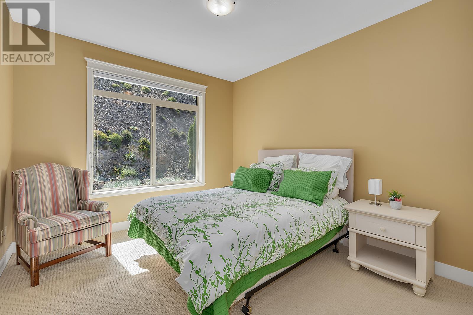  1077 Peak Point Drive, West Kelowna