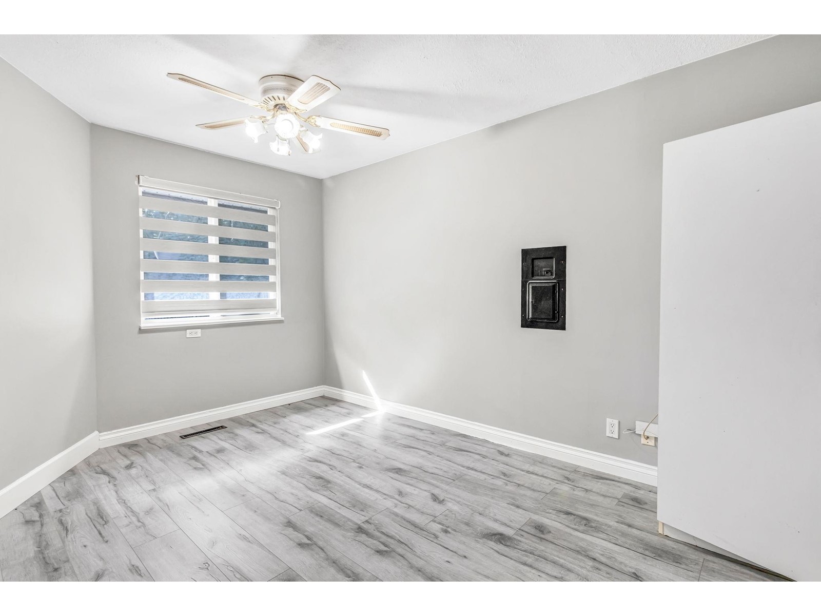 15112 DOVE PLACE, Surrey