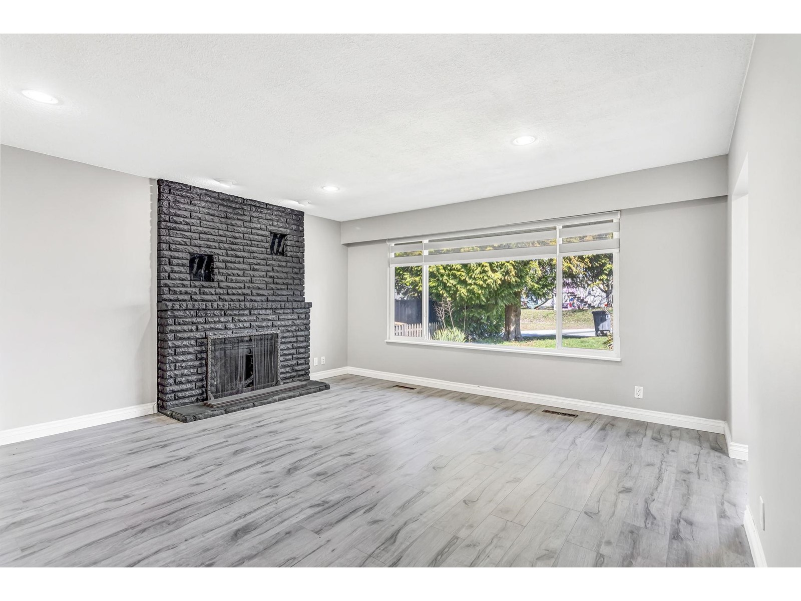 Photo 7 of 15112 Dove Place, Surrey BC