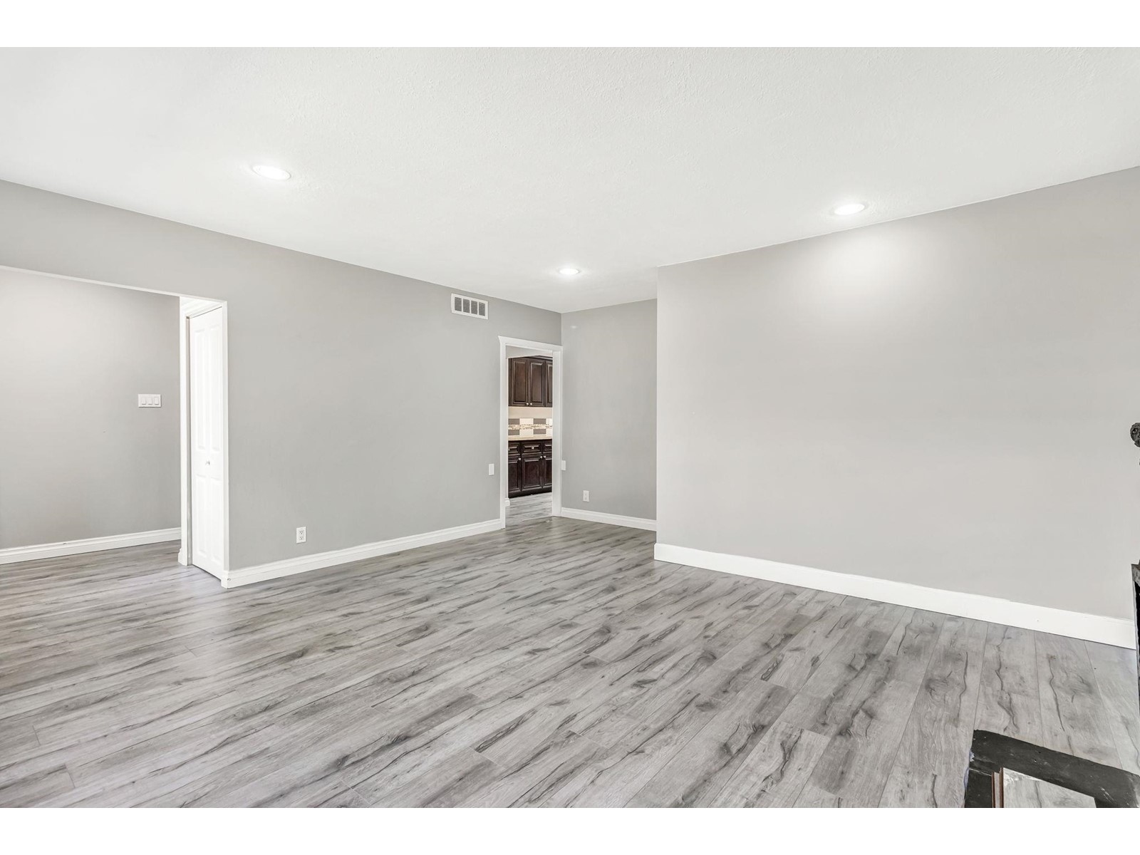 15112 DOVE PLACE, Surrey