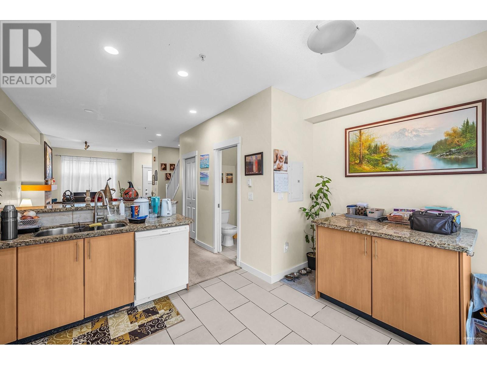 329 W 59TH AVENUE, Vancouver