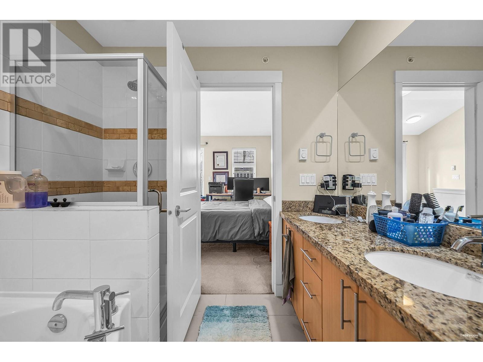 329 W 59TH AVENUE, Vancouver