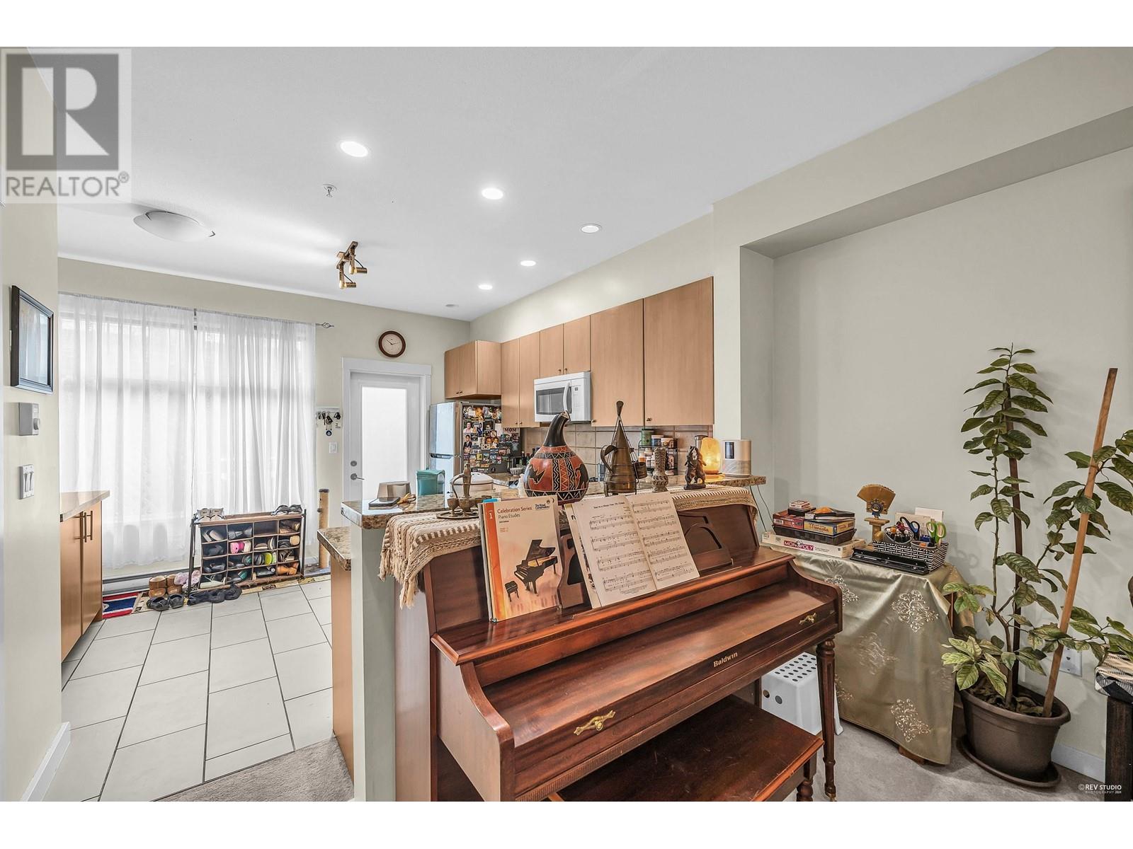 329 W 59TH AVENUE, Vancouver
