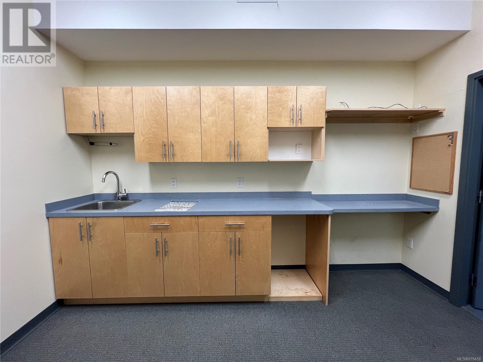 Office in Nanaimo - Image 9