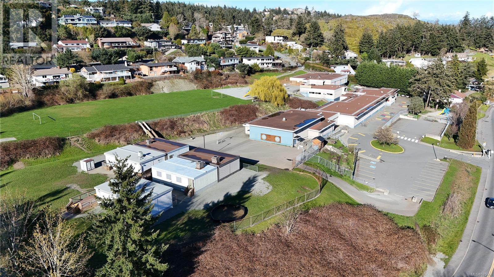 3111 Departure Bay Rd, Nanaimo real estate listing 975604