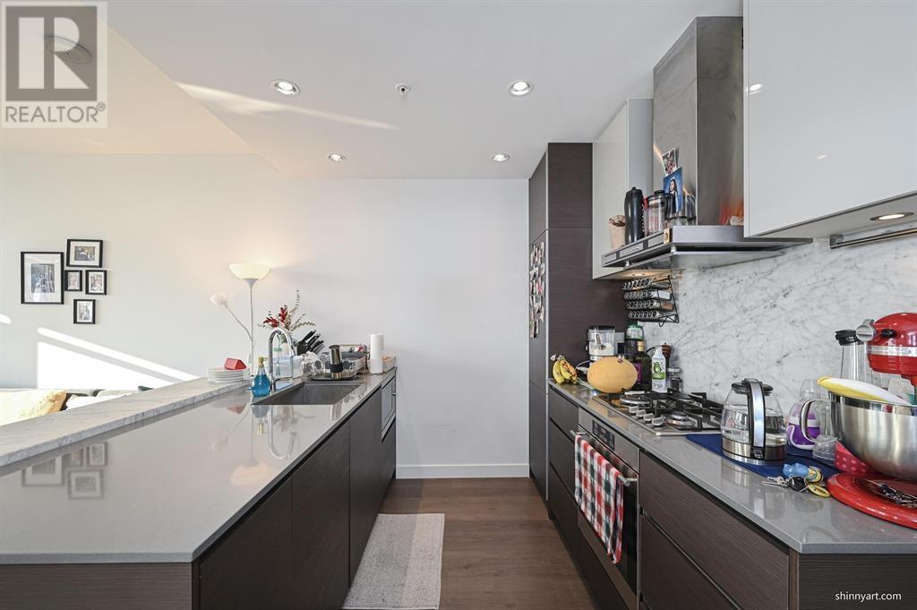 2106 6098 STATION STREET, Burnaby real estate listing R2955663