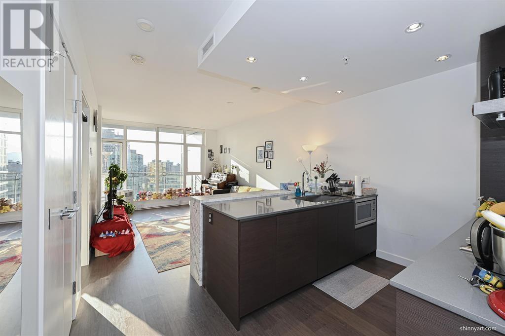 2106 6098 STATION STREET, Burnaby real estate listing R2955663