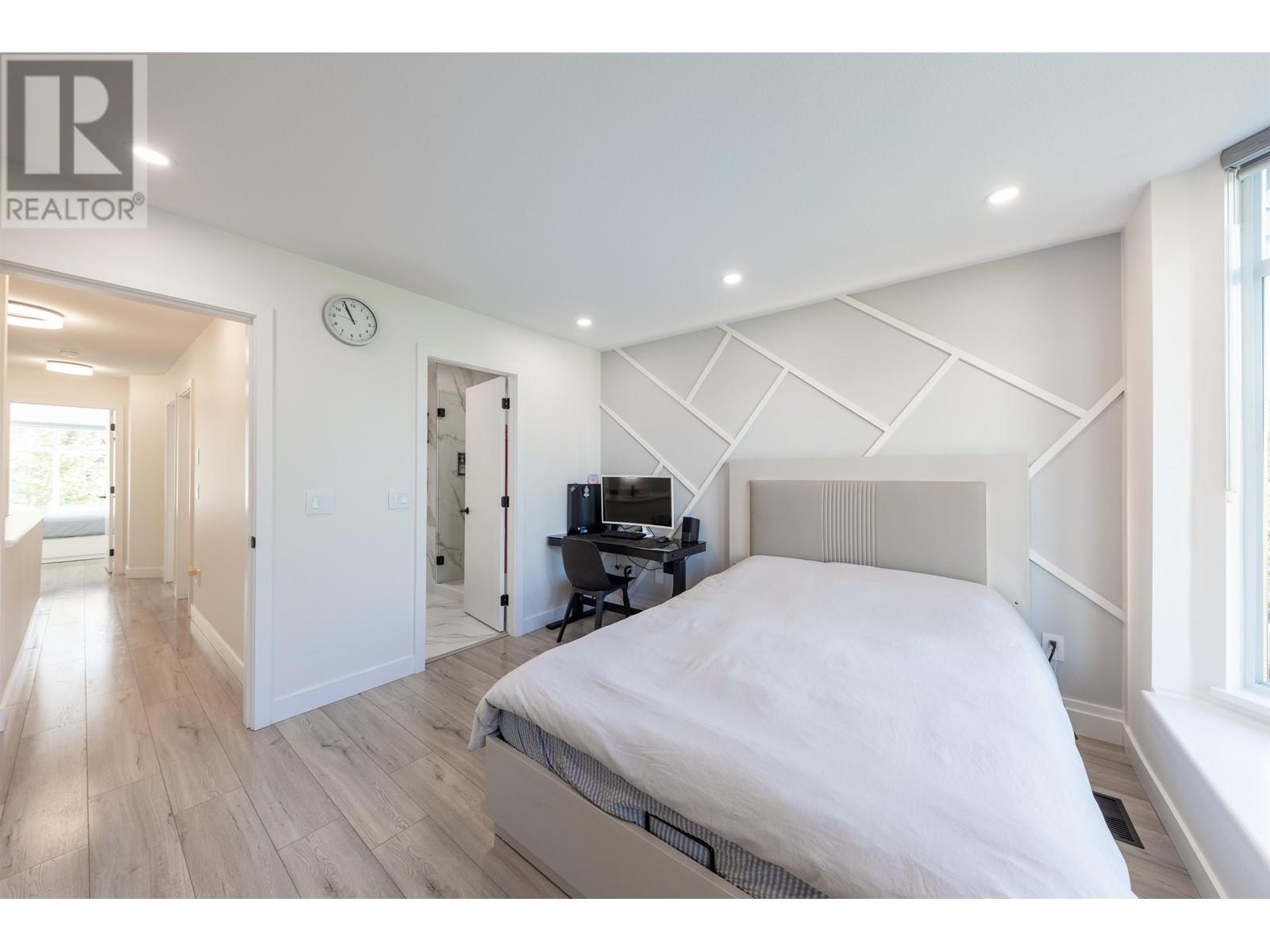 Photo 13 of 21 6179 No 1 Road, Richmond BC