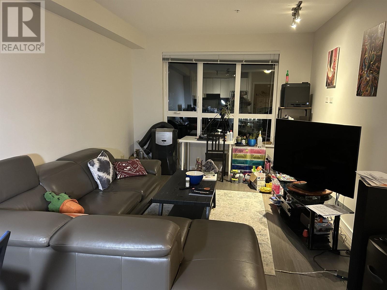 406 9877 UNIVERSITY CRESCENT, Burnaby