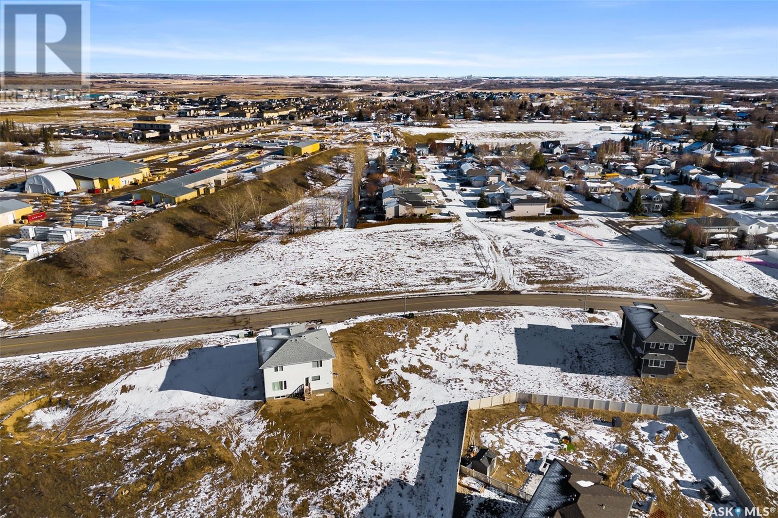 Photo 5 of 550 Lafarge Street, Pilot Butte SK