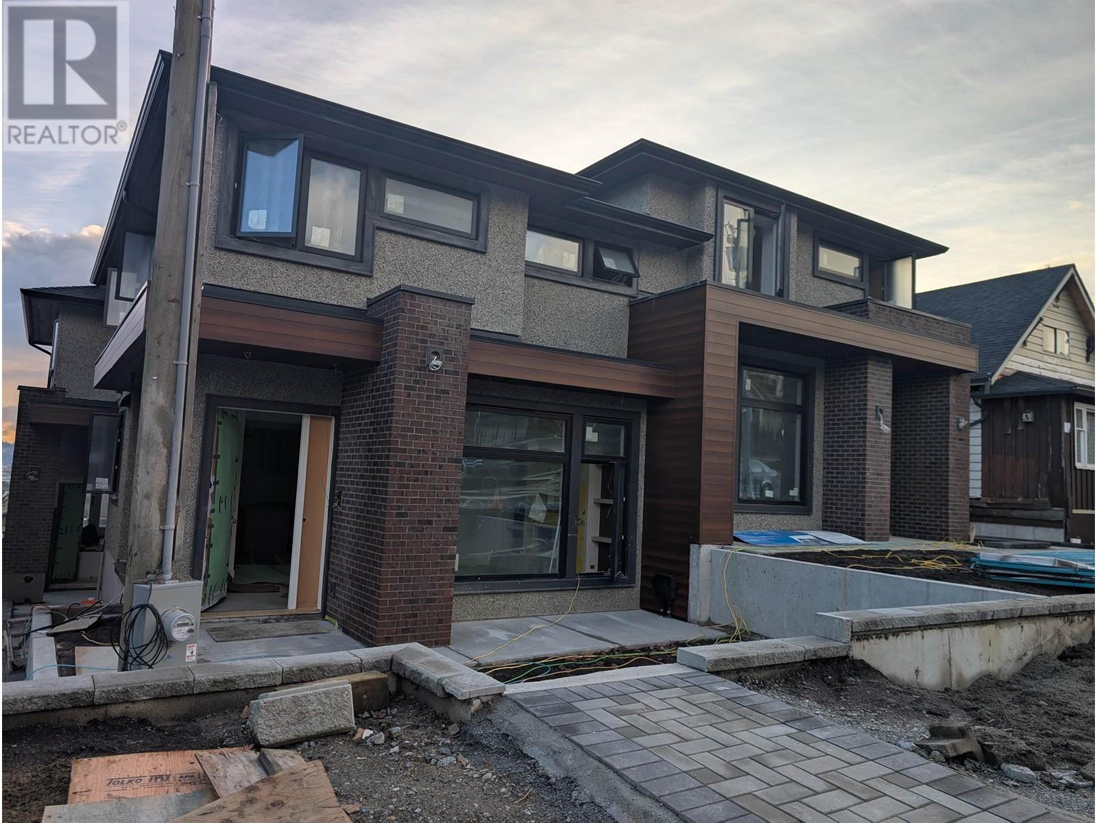 104 1038 DELESTRE AVENUE, Coquitlam