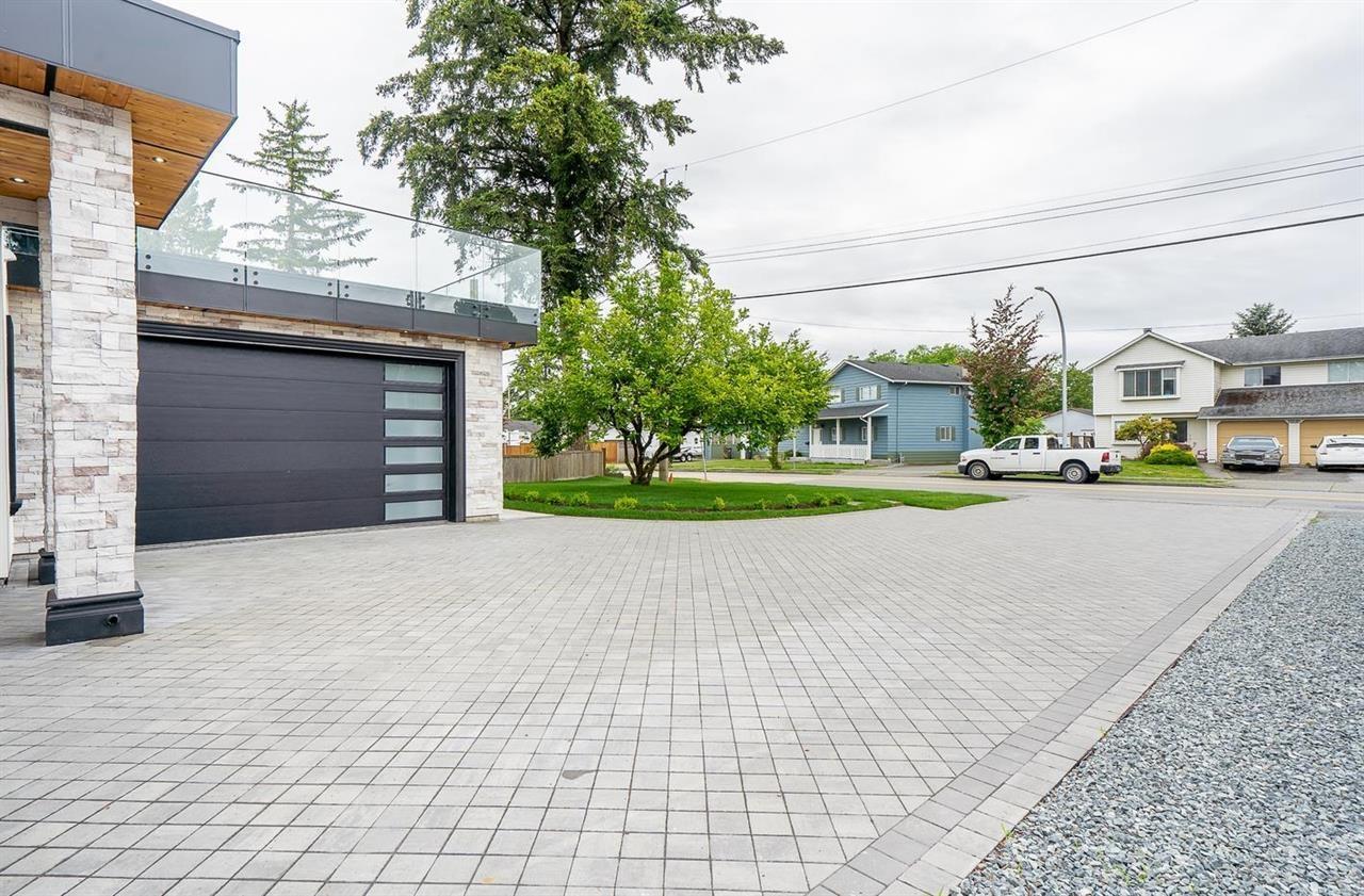Photo 2 of 6052 172 Street, Surrey BC