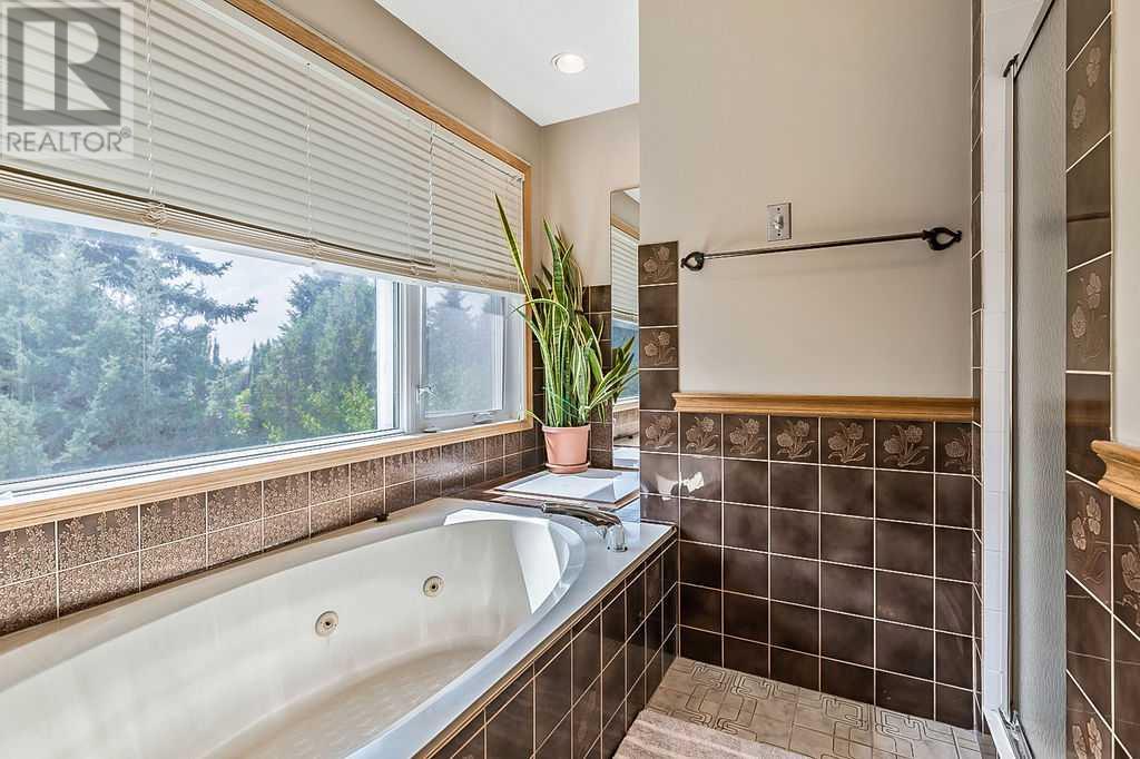 Single Family House for Sale in  Canterville Drive SW Canyon Meadows Calgary 