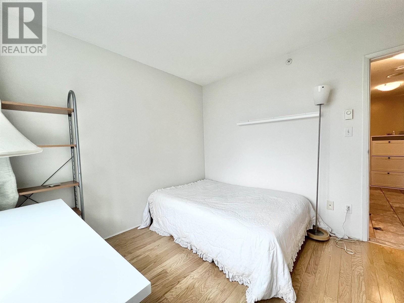 Photo 9 of 907 438 Seymour Street, Vancouver BC
