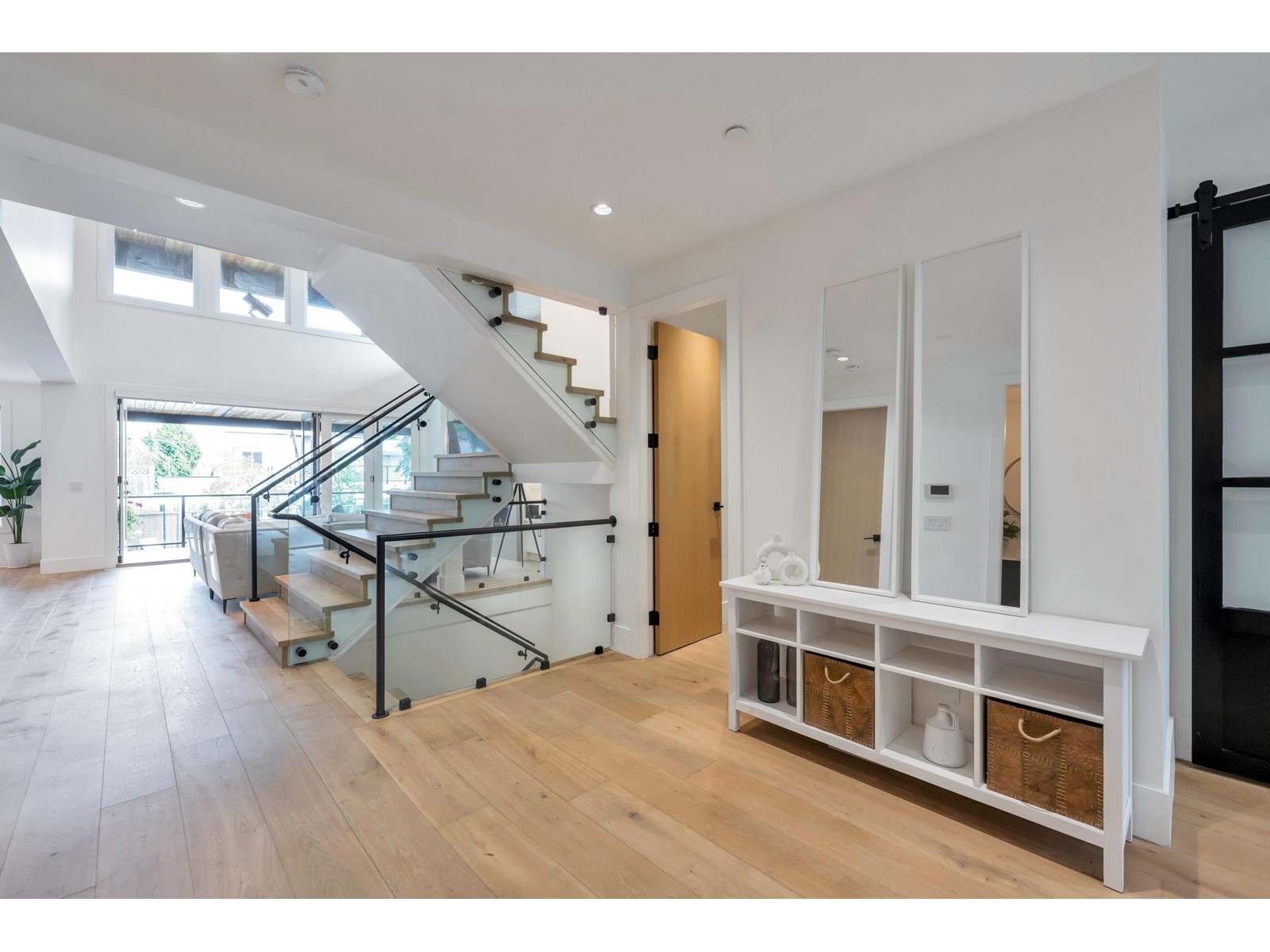 1038 STEVENS STREET, White Rock real estate listing R2956155