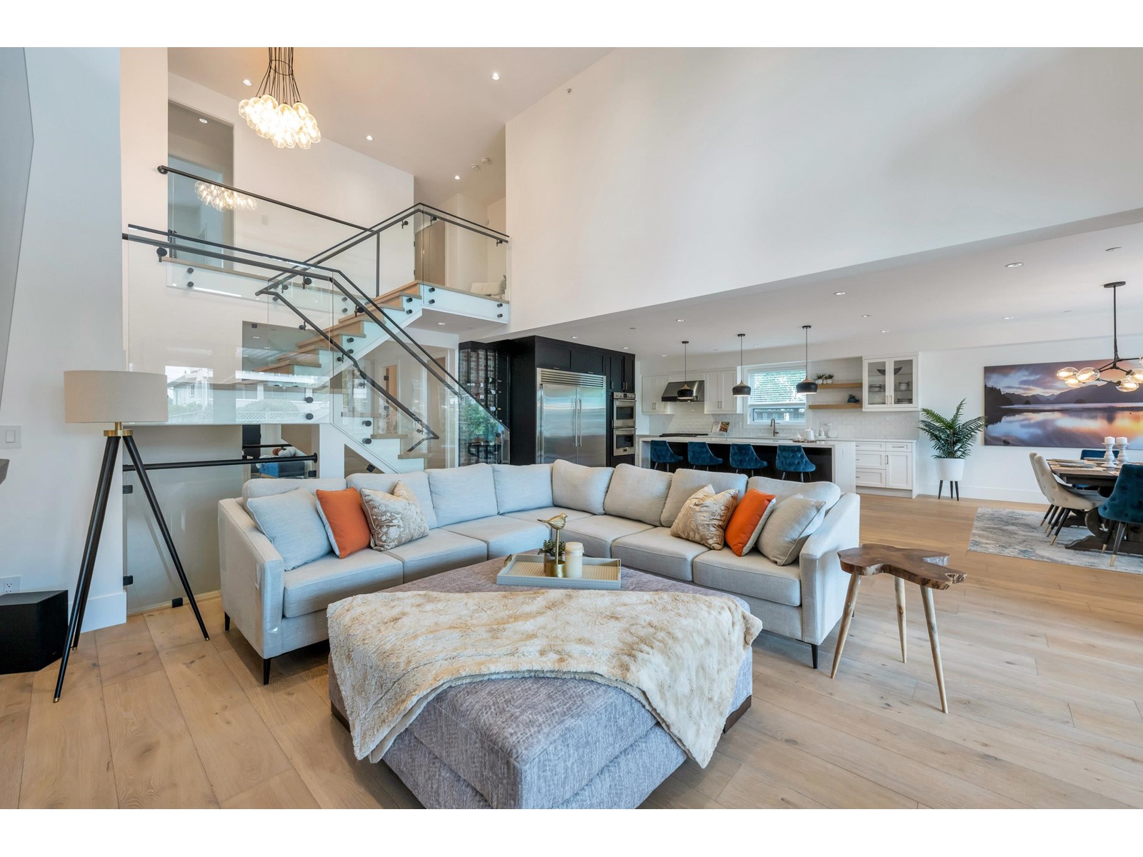 1038 STEVENS STREET, White Rock real estate listing R2956155