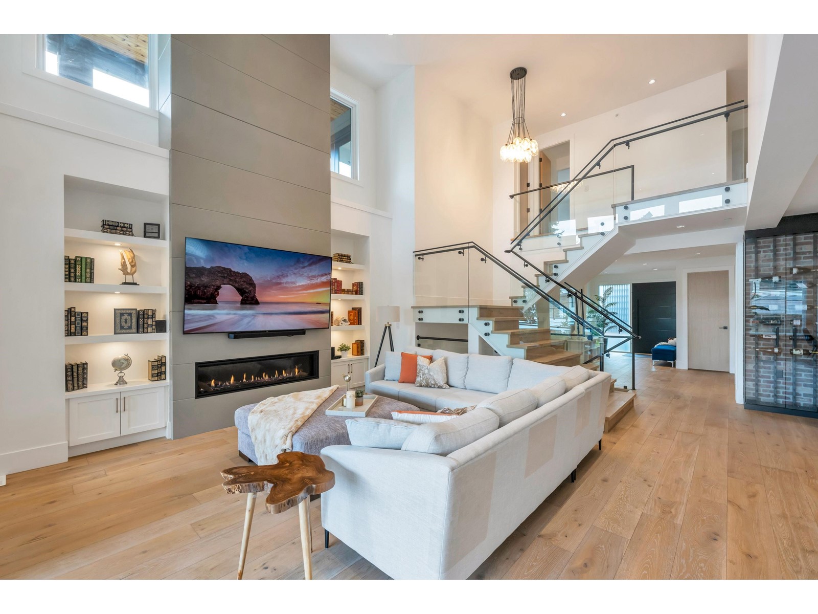 1038 STEVENS STREET, White Rock real estate listing R2956155