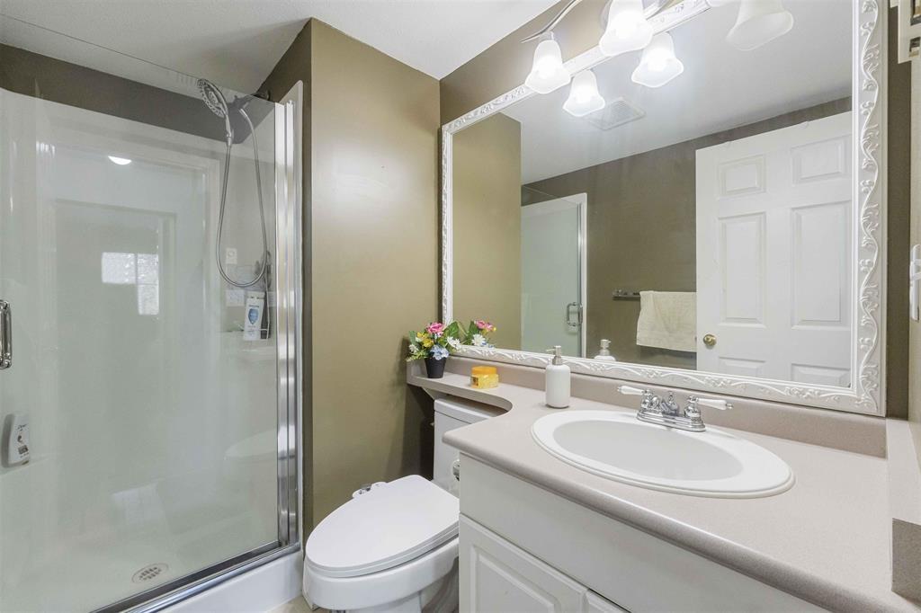 302 2435 CENTER STREET, Abbotsford real estate listing R2956270