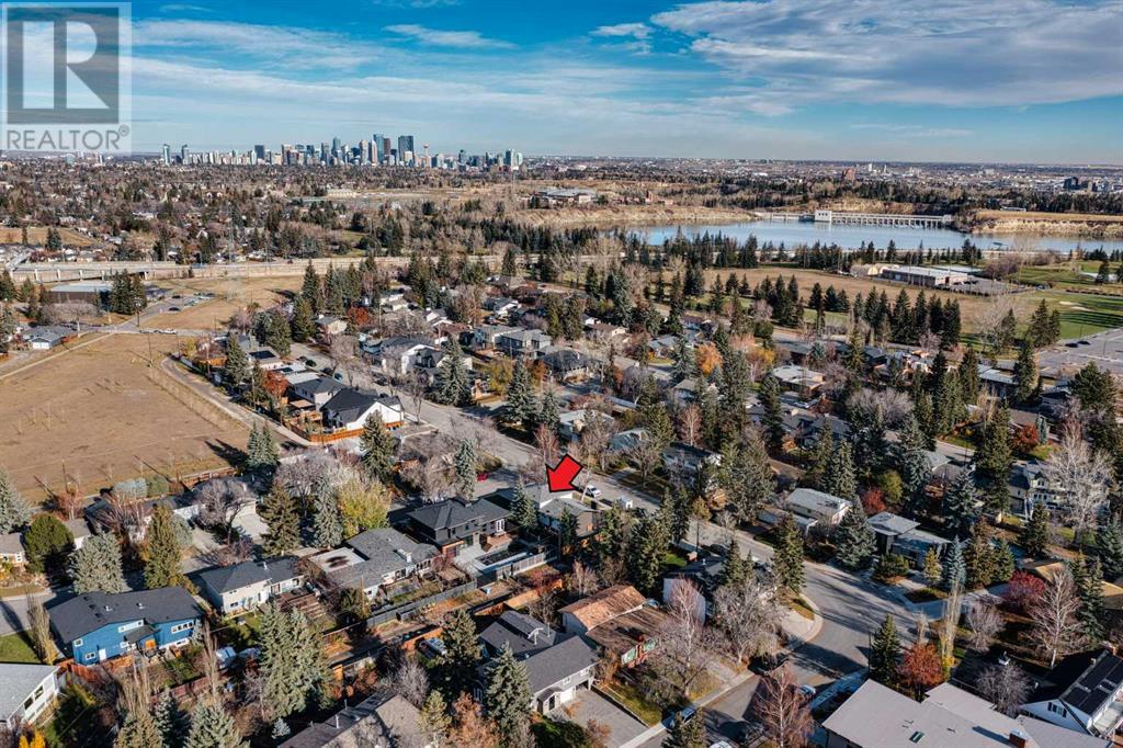 Single Family House 3 Level for Sale in  Lancing Avenue SW North Glenmore Park Calgary 