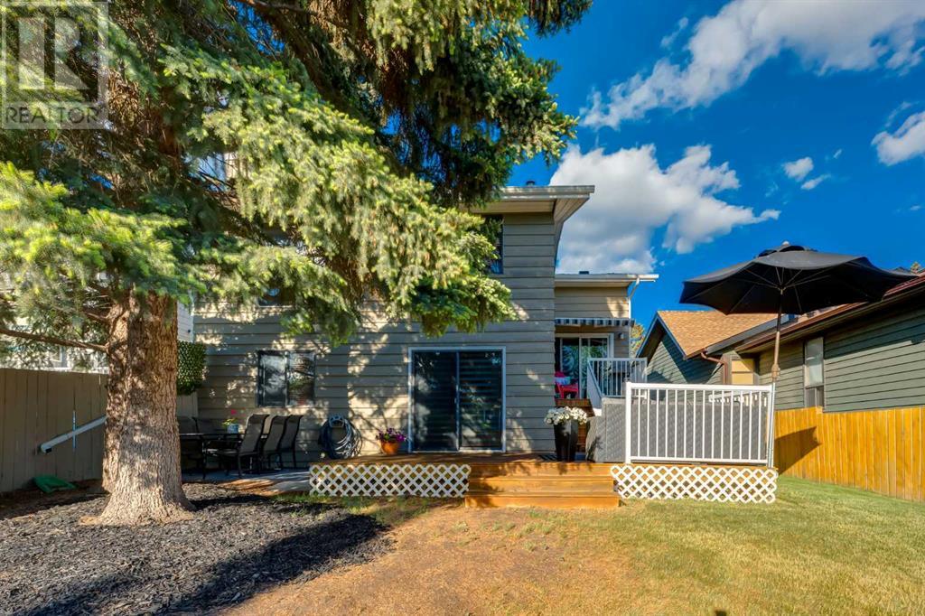 Single Family House 4 Level for Sale in  Ranchview Road NW Ranchlands Calgary 