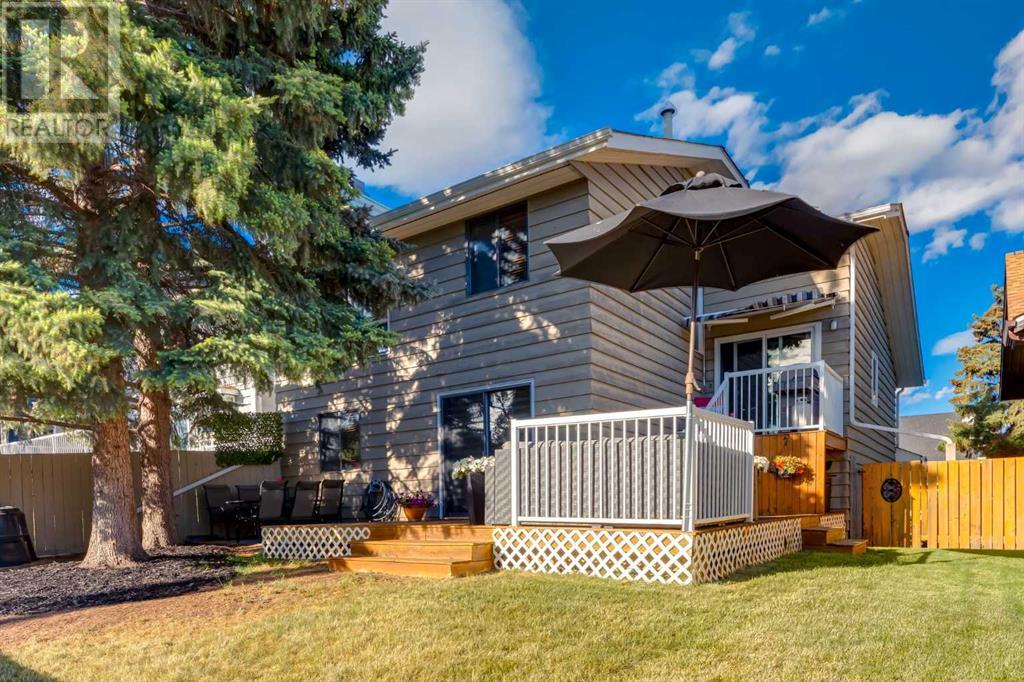 Single Family House 4 Level for Sale in  Ranchview Road NW Ranchlands Calgary 