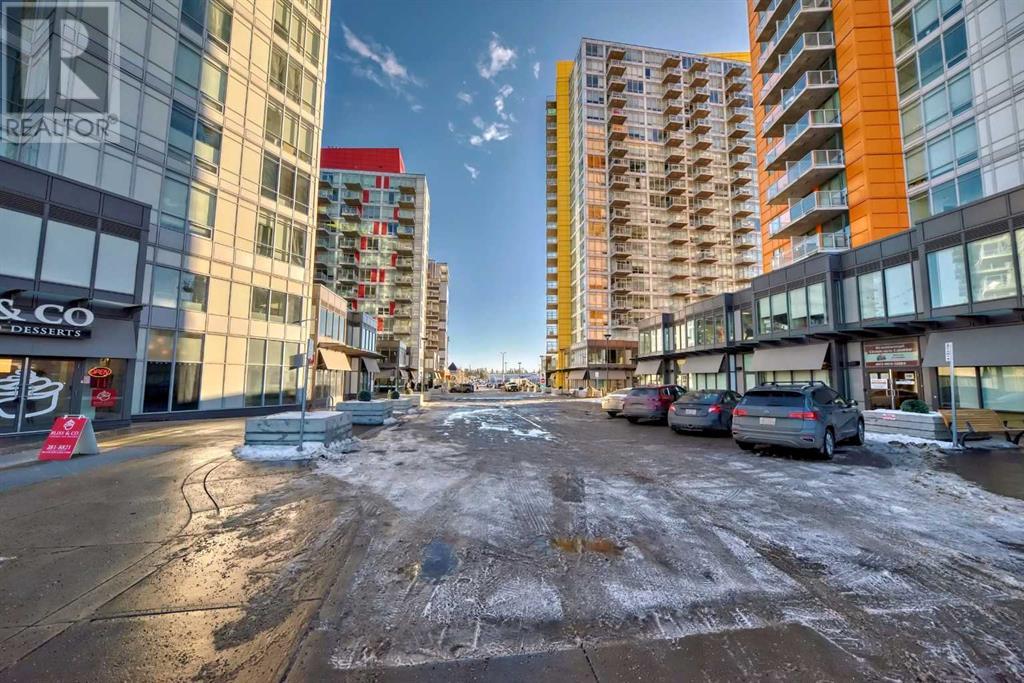 Single Family House High rise for Sale in   Brentwood Road NW Brentwood Calgary 