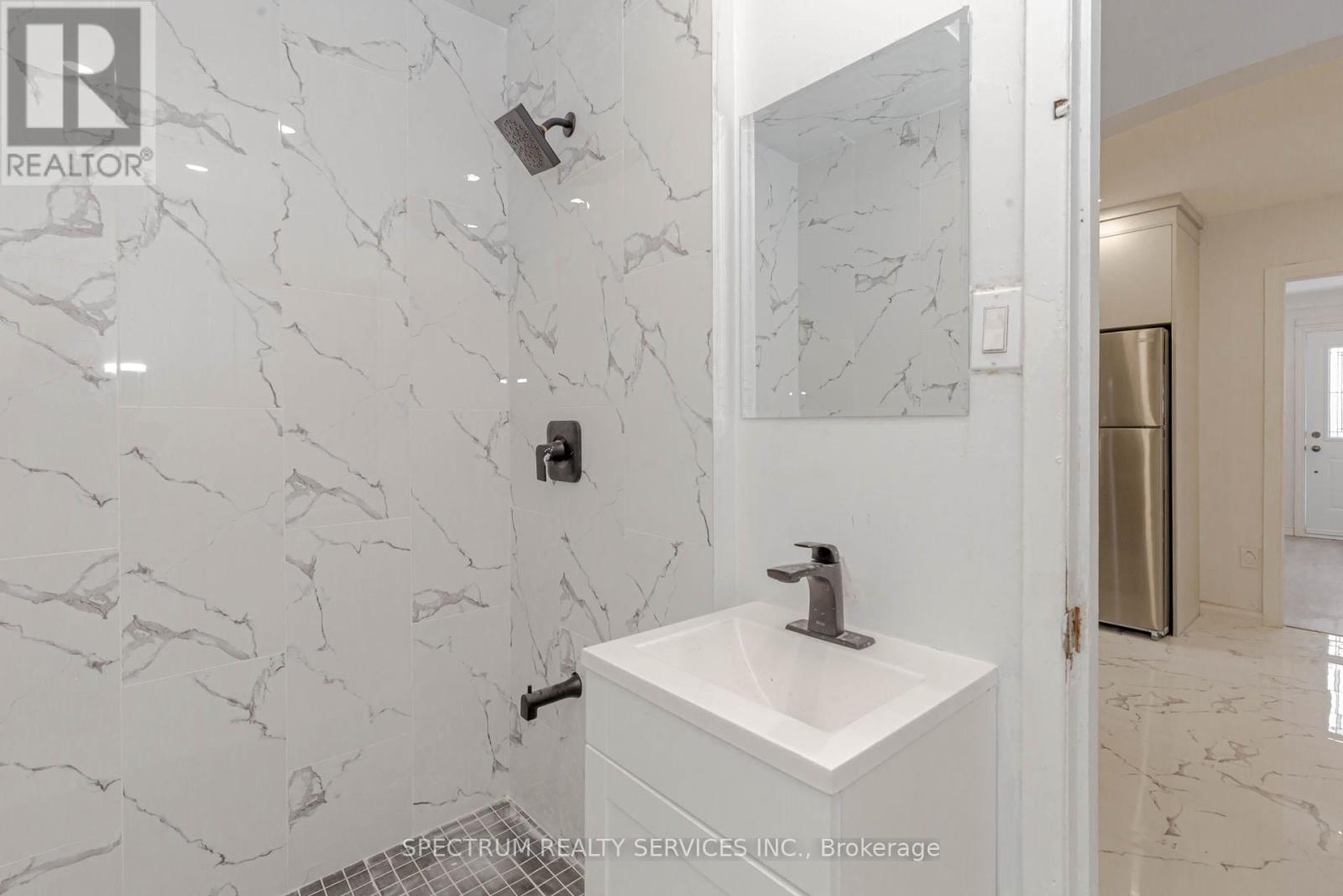 Photo 14 of 55 Hamilton Street, St Catharines ON