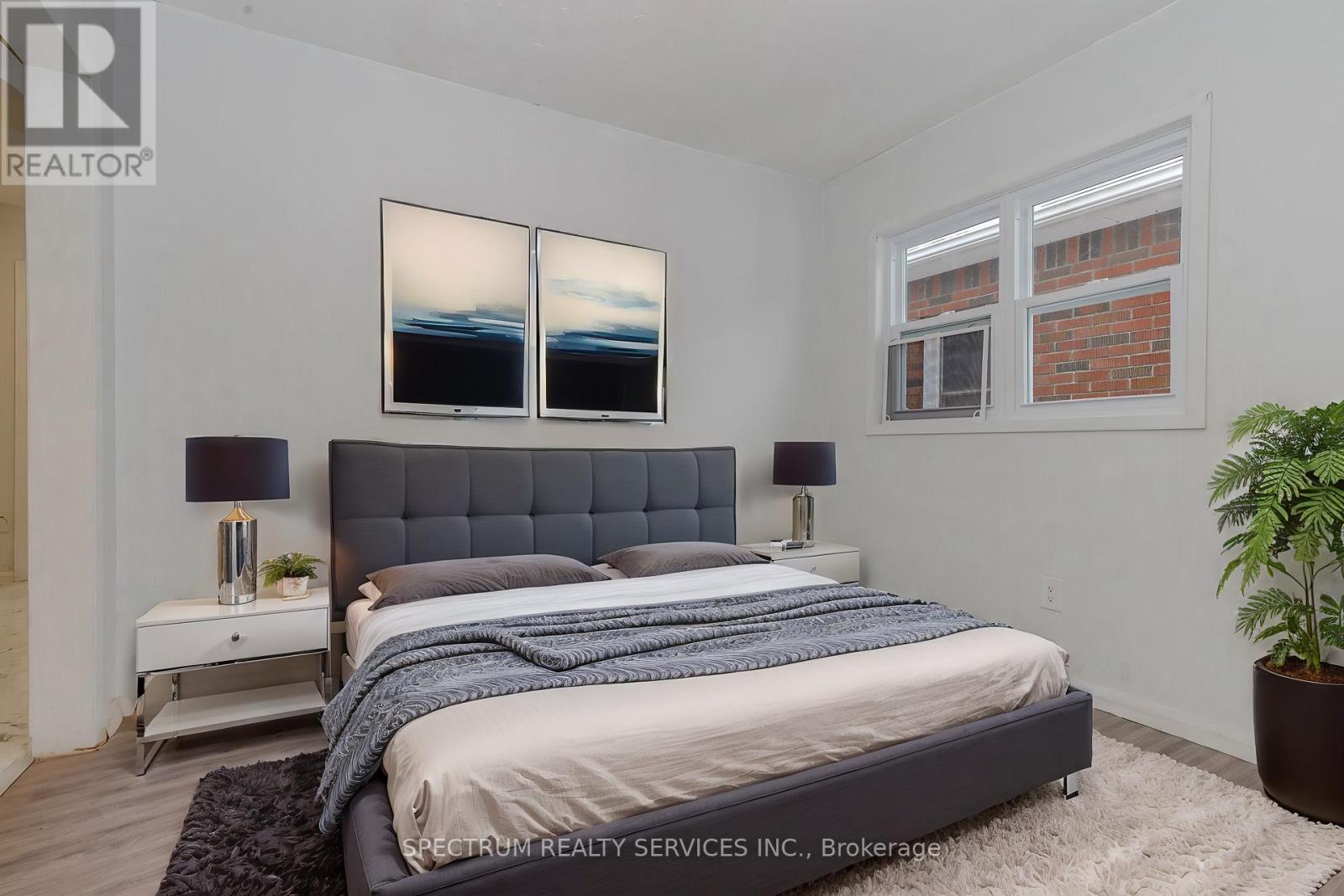 Photo 16 of 55 Hamilton Street, St Catharines ON