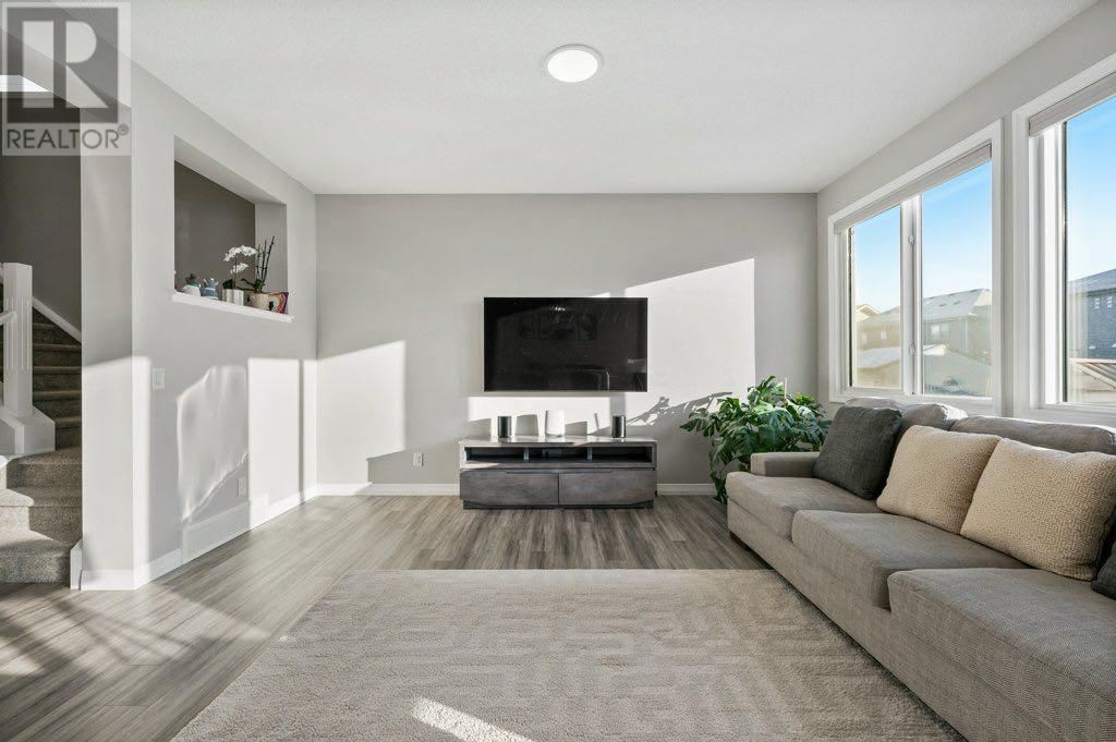 Single Family House for Sale in  Magnolia Terrace SE Mahogany Calgary 