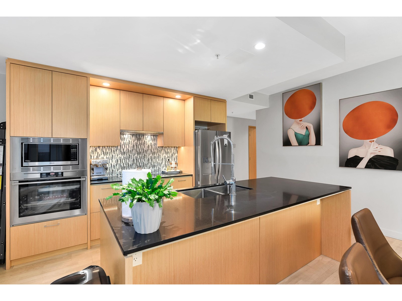 2706 13495 CENTRAL AVENUE, Surrey