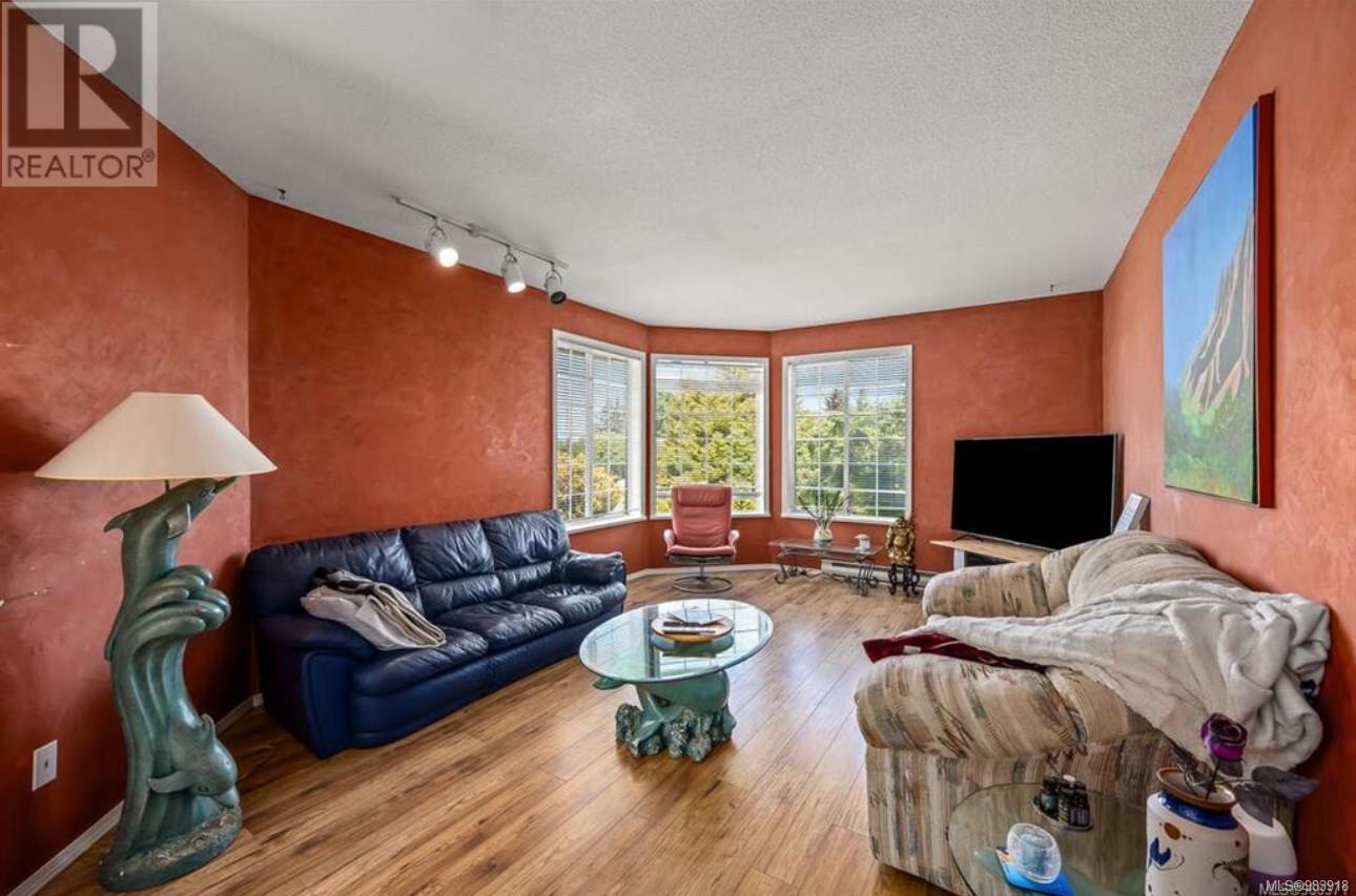 2610 Seymour Pl, Campbell River real estate listing 983918